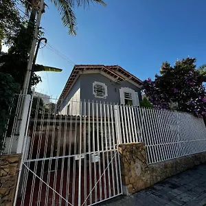 Casa de hóspedes E Vila Madalena
